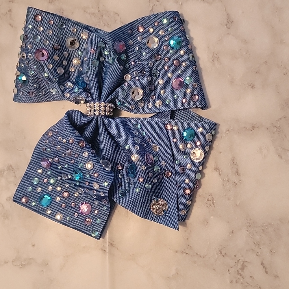 Jojo Bow